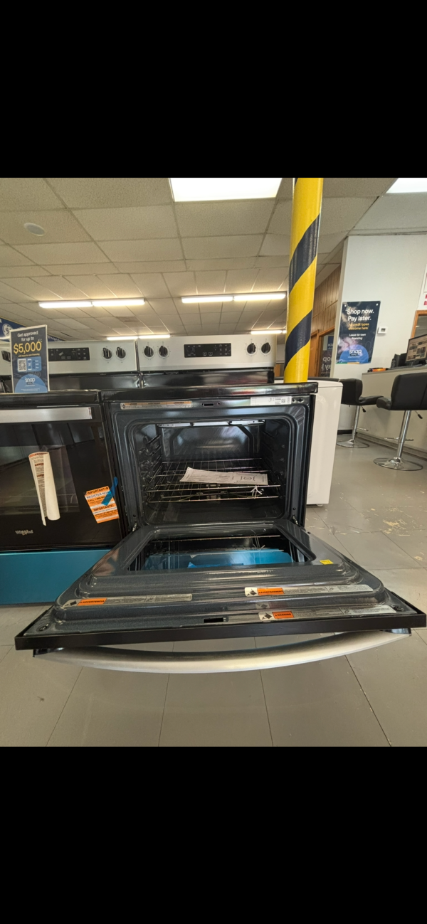 whirlpool® 5.3 cu. ft. stainless steel freestanding electric range