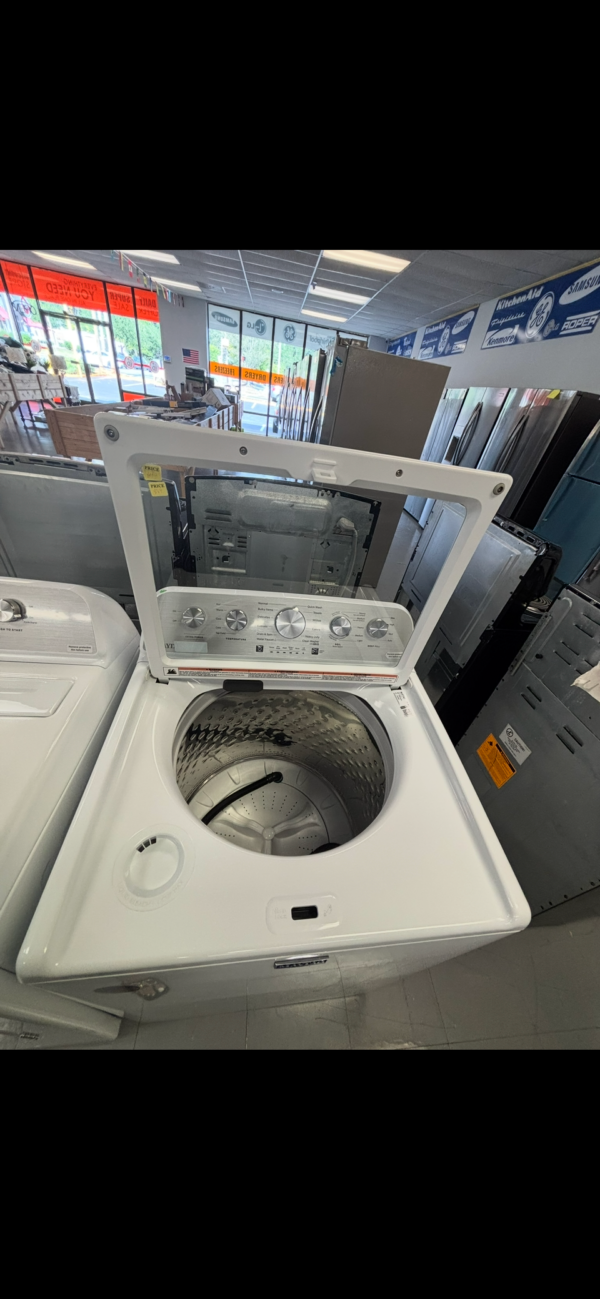 maytag® 7.0 cu. ft. white electric dryer with wrinkle prevent phase