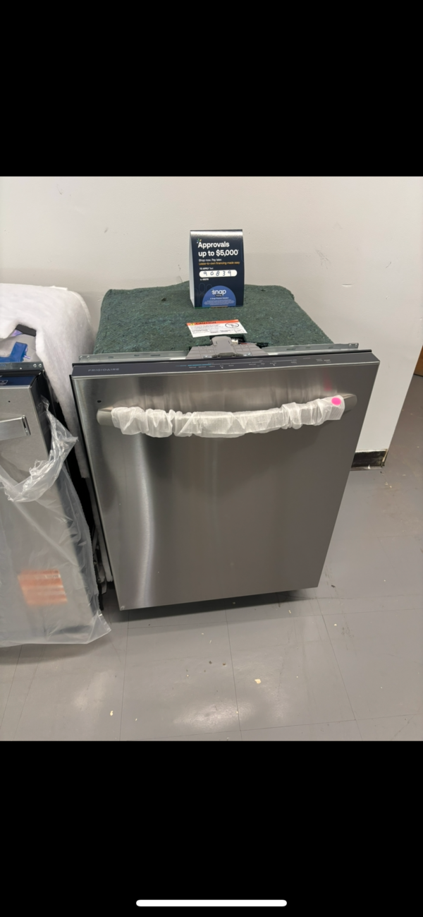 whirlpool® 24 in. fingerprint resistant stainless steel top control built in dishwasher with third level rac
