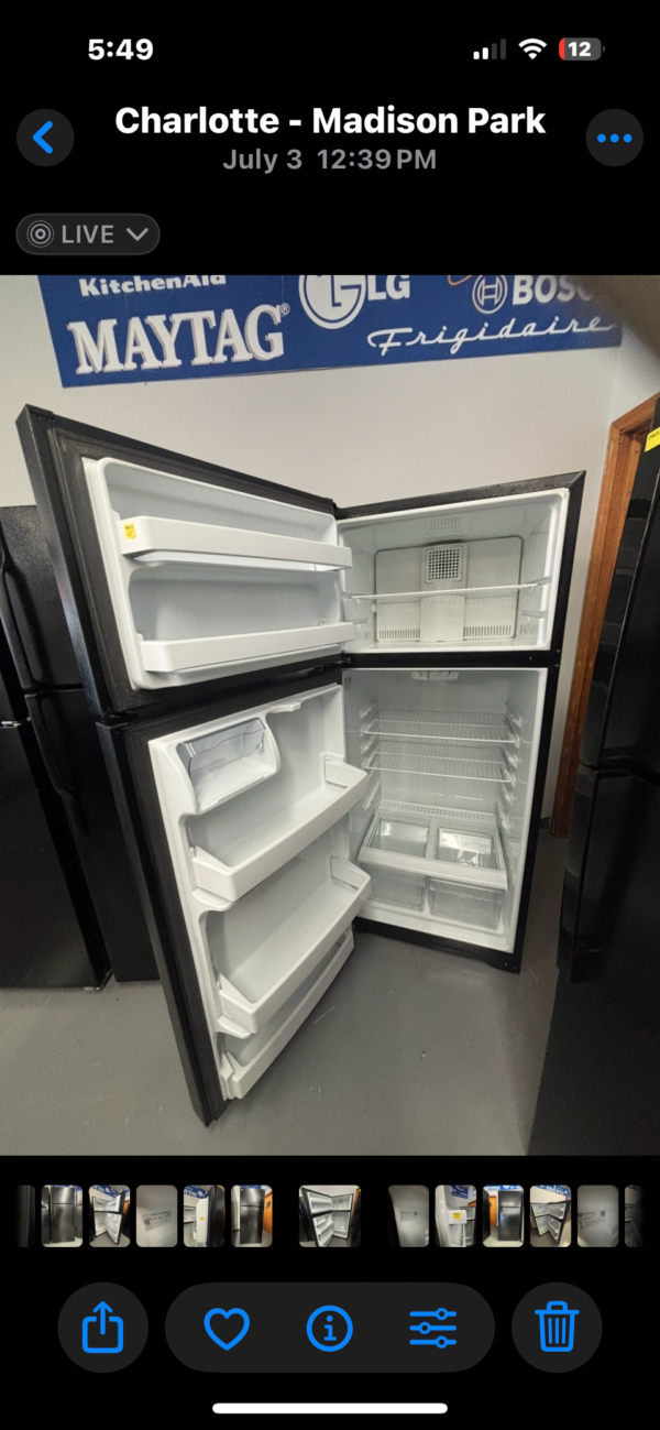 ge® energy star® 17.5 cu. ft. top freezer refrigerator with upfront temperature controls (black)