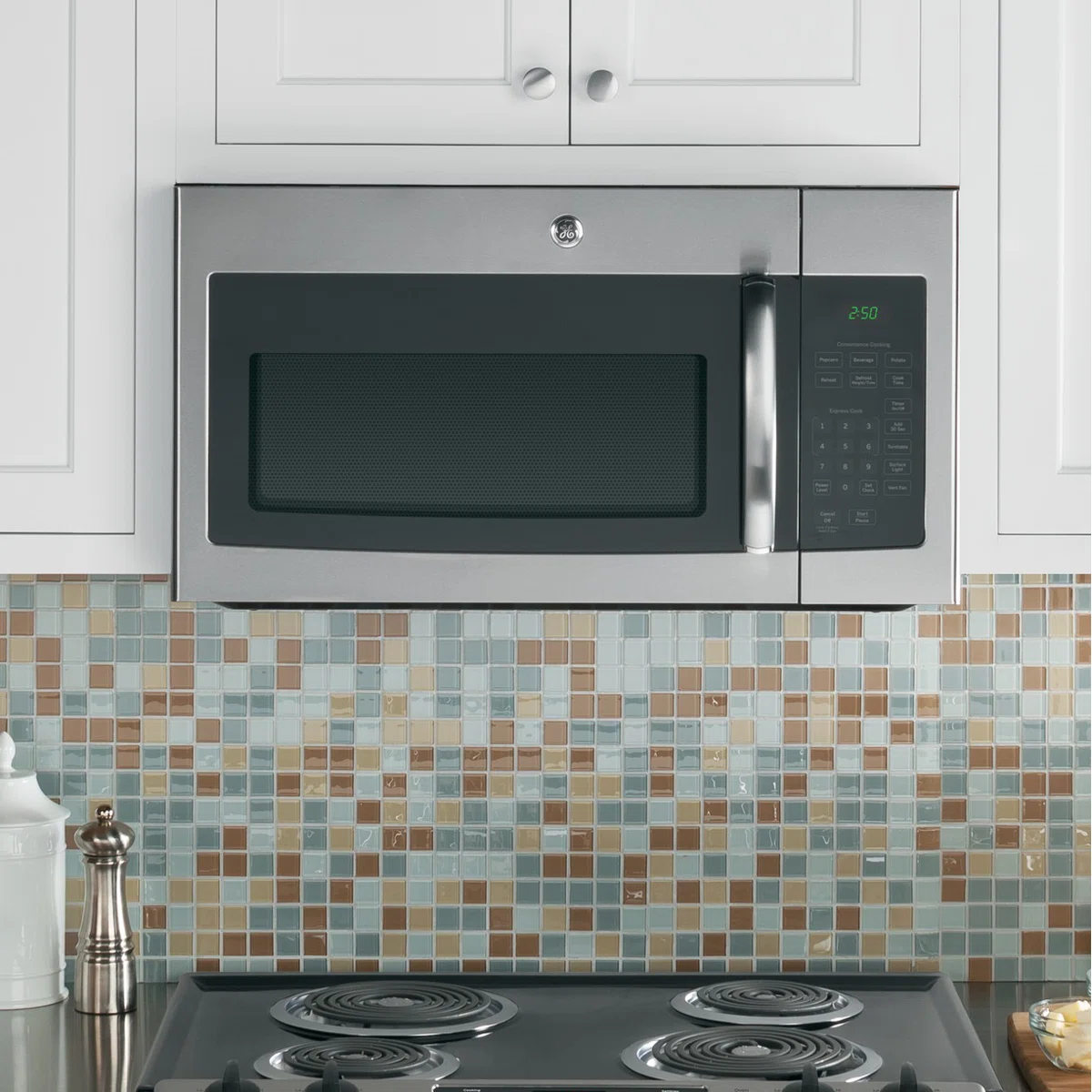 GE 30" 1.6 cu.ft. Over-The-Range Microwave JVM3160RFSS - Image 4